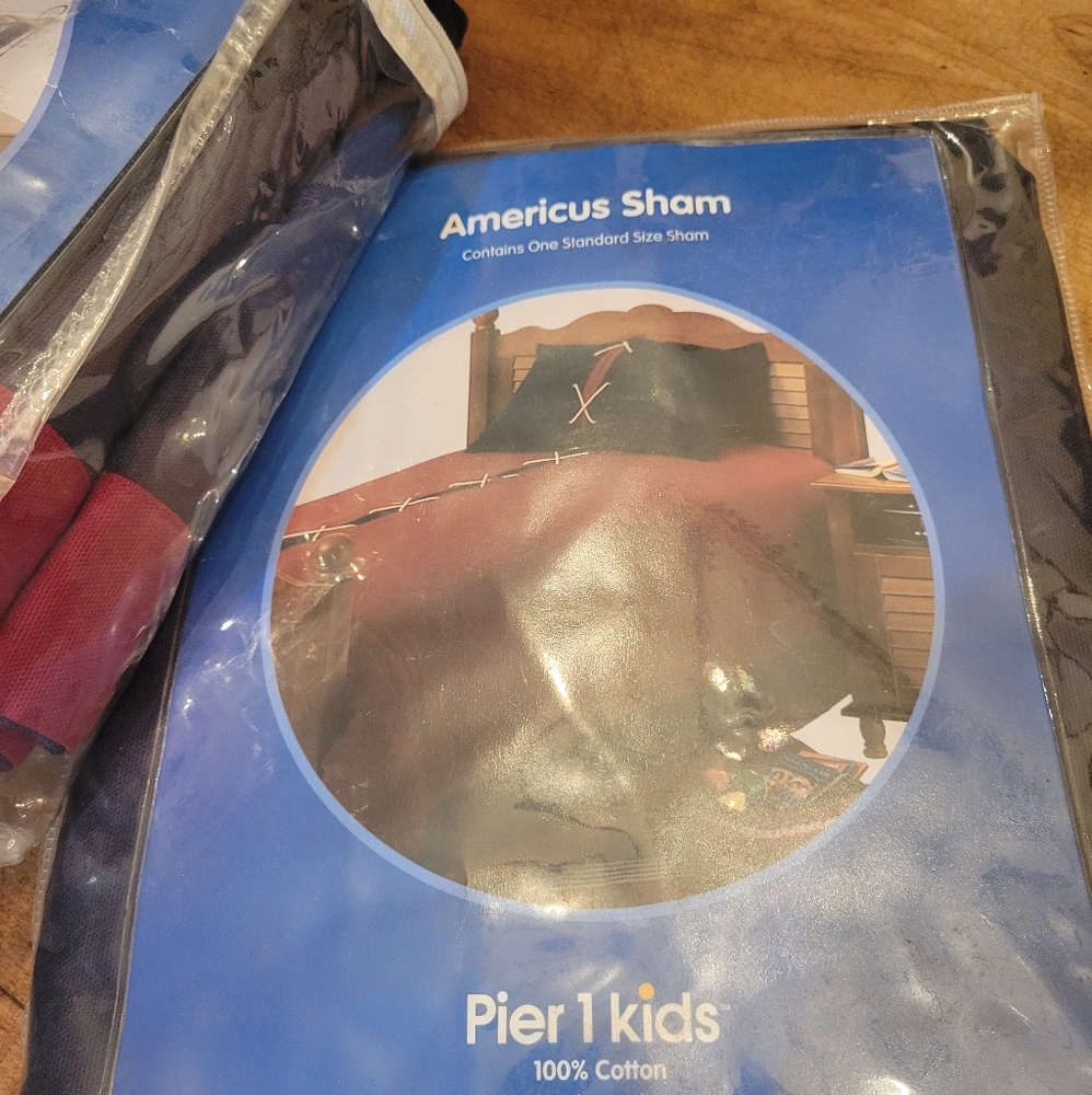 2 - PIER 1 KIDS Americus standard bed shams navy red Americana New